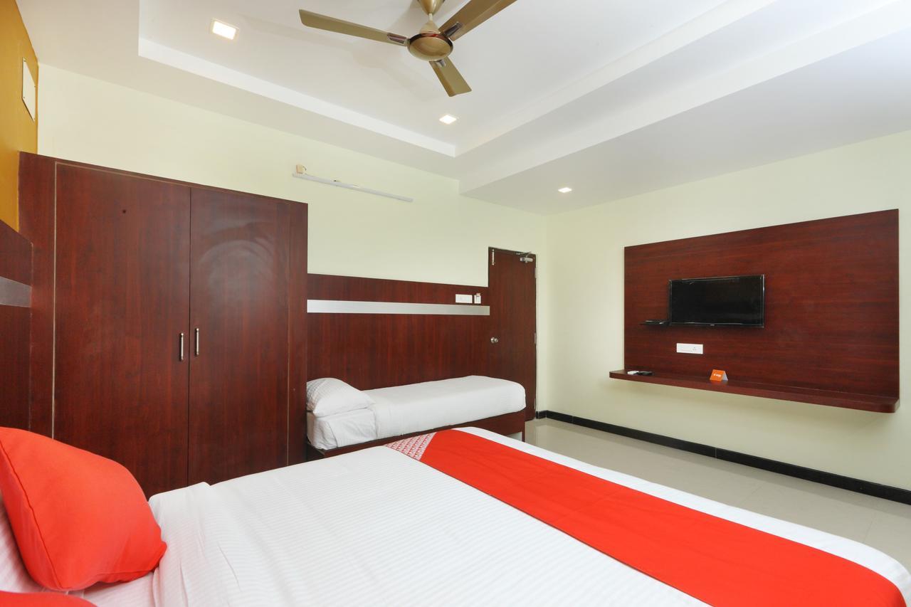 Oyo 15115 Hotel Ramcharan Residency Tirupati Exteriör bild