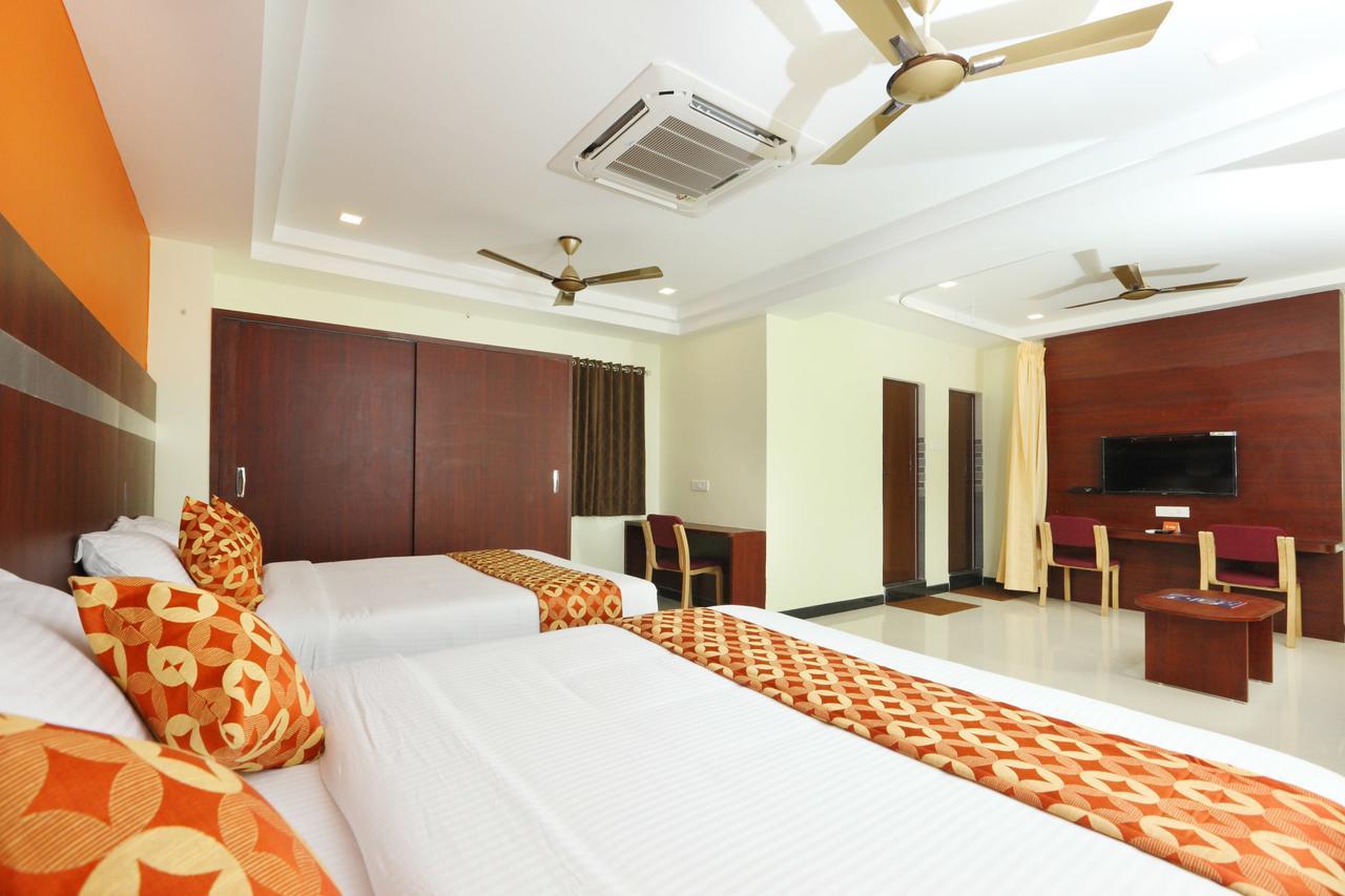 Oyo 15115 Hotel Ramcharan Residency Tirupati Exteriör bild