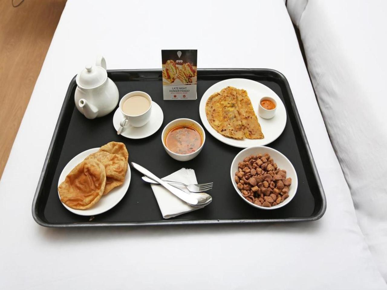 Oyo 15115 Hotel Ramcharan Residency Tirupati Exteriör bild